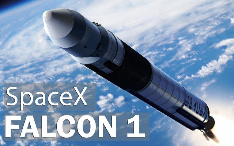 Tên lửa Falcon 1 bay lên không gian