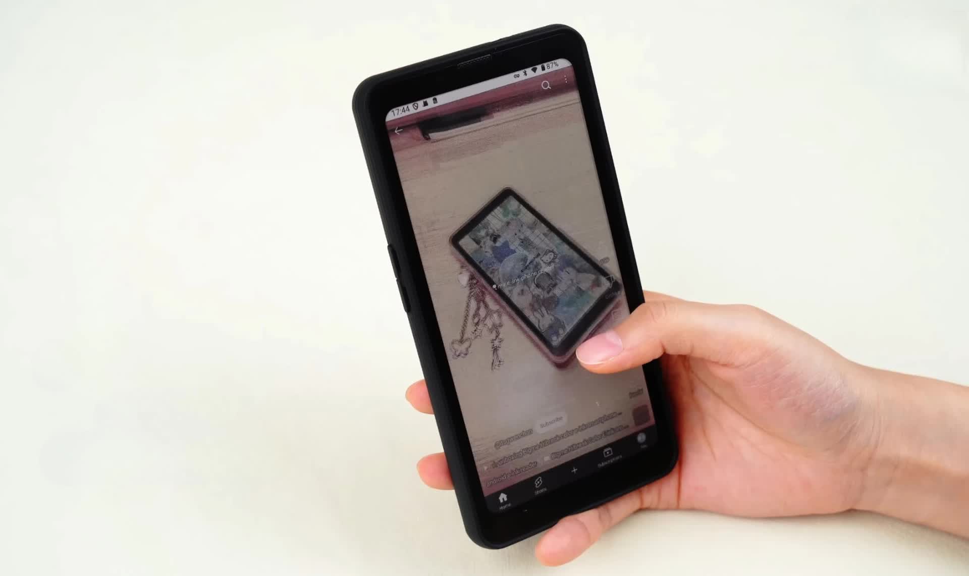 So sánh smartphone ePaper màu với các mẫu khác