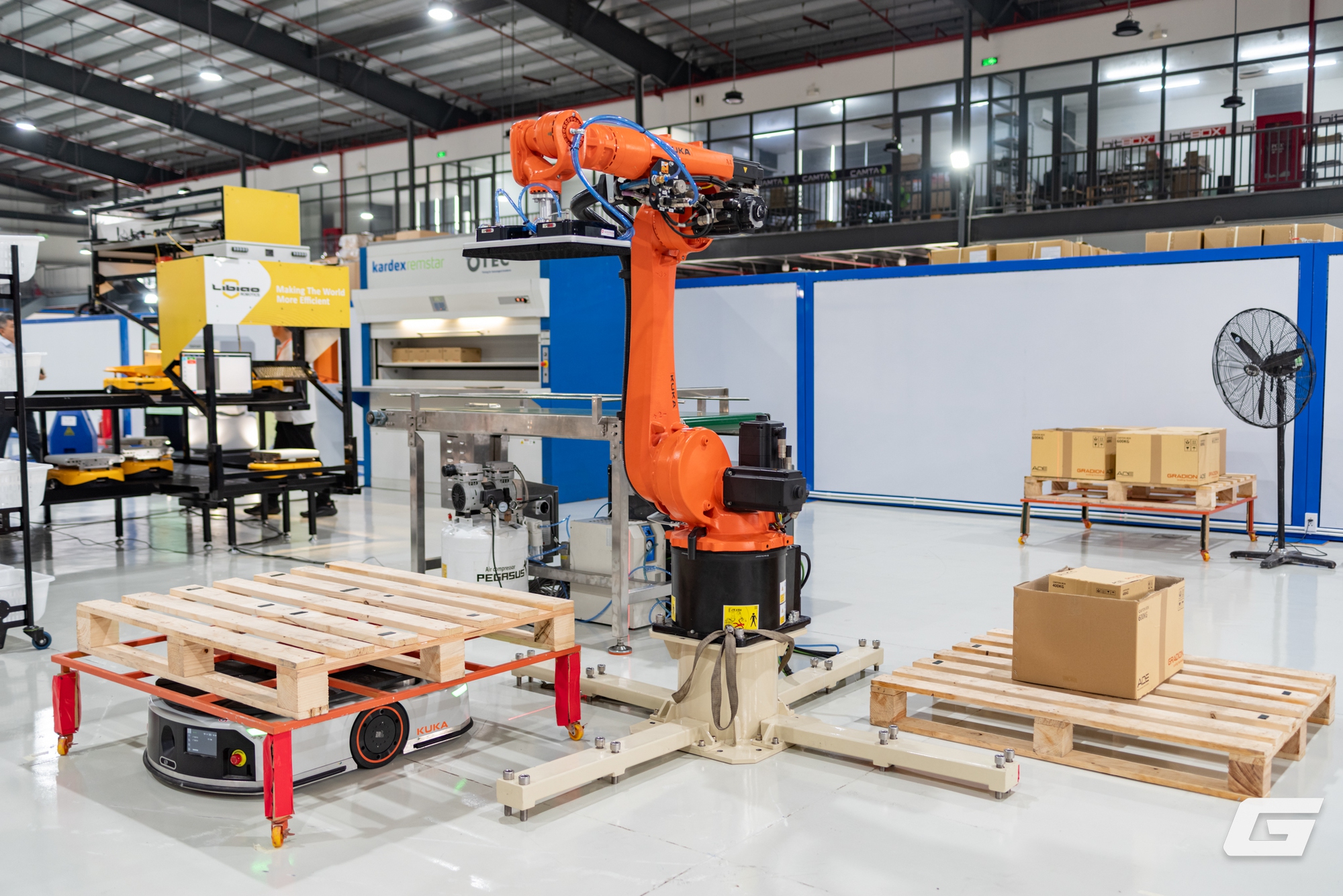 Doanh nghiệp ứng dụng giải pháp tự động hóa tại trung tâm