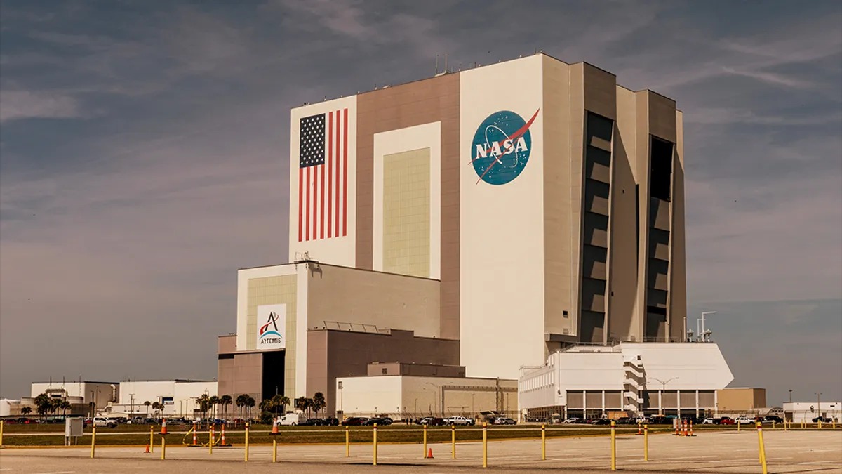 NASA phản bác giả thuyết tàu vũ trụ ngoài hành tinh