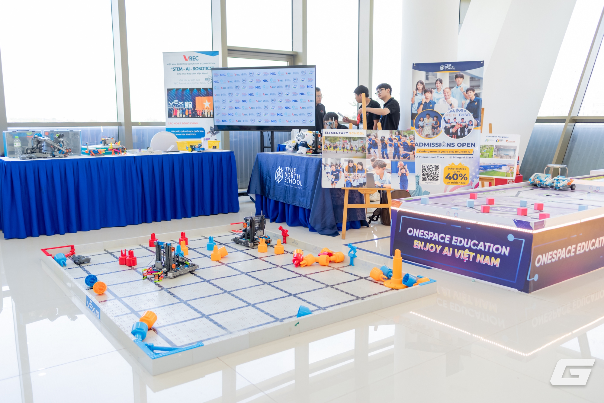 Giải pháp AI quản trị an ninh mạng trình diễn tại triển lãm