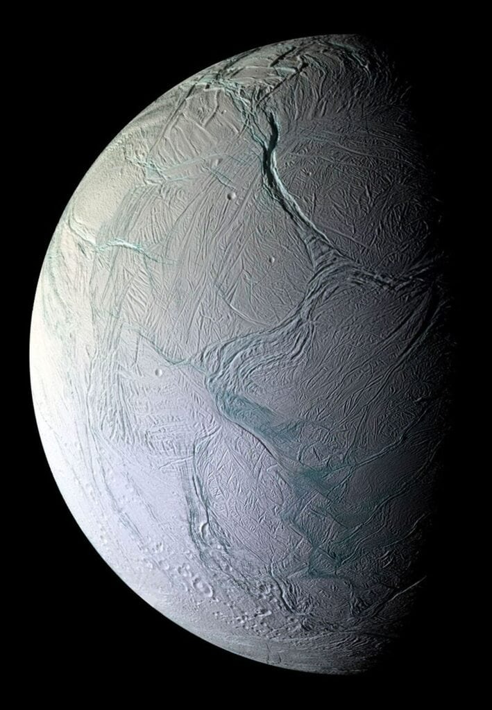 Cột hơi nước phun trào trên Enceladus Hình ảnh cột hơi nước phun trào trên vệ tinh Enceladus