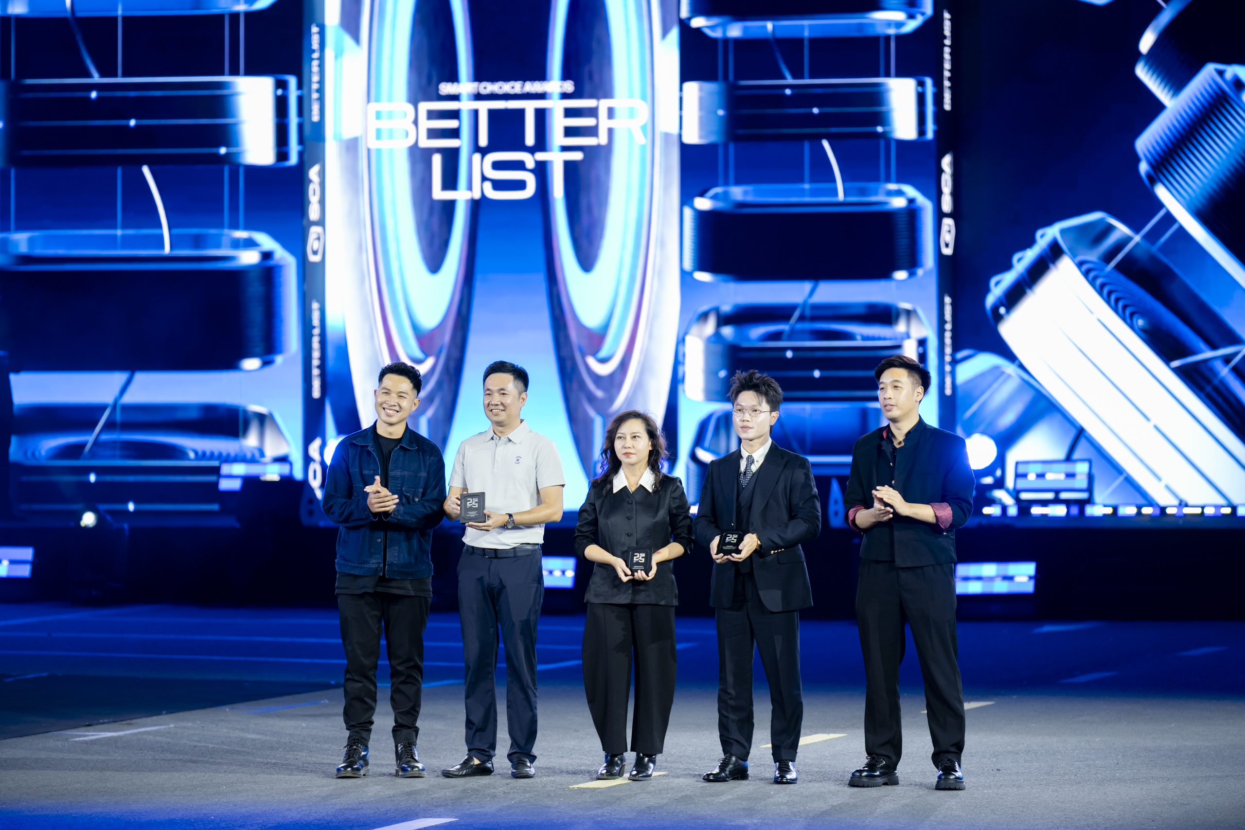 ASUS Zenbook A14 với thiết kế siêu nhẹ và pin lâu dài