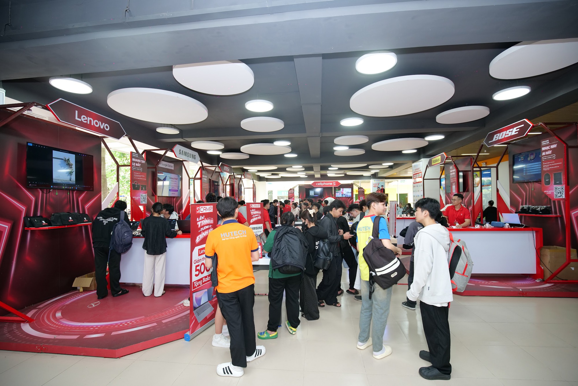 Chuỗi hoạt động S-Camp 2025 diễn ra tại gần 30 trường Đại học