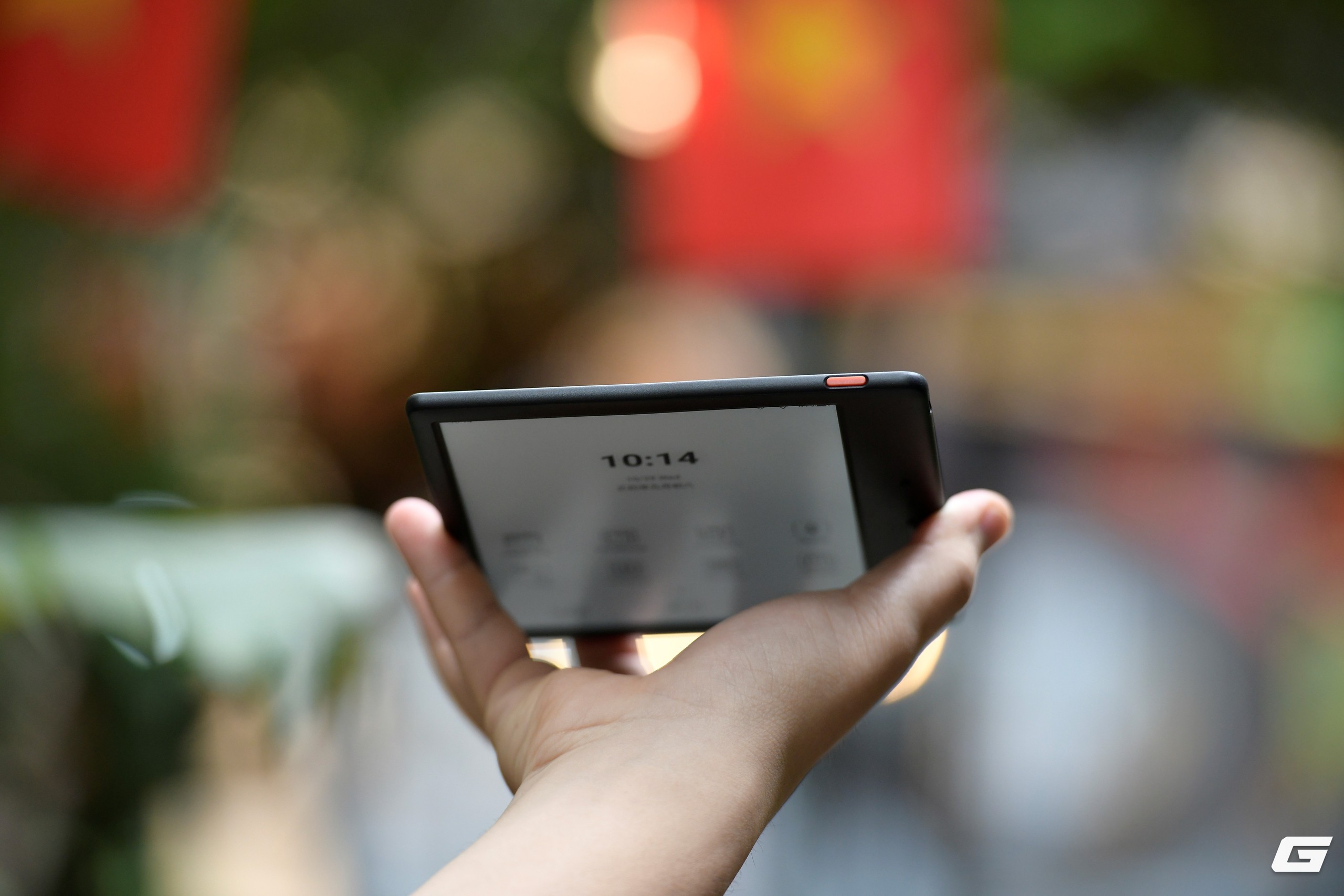 Công nghệ kính khắc nano trên màn hình